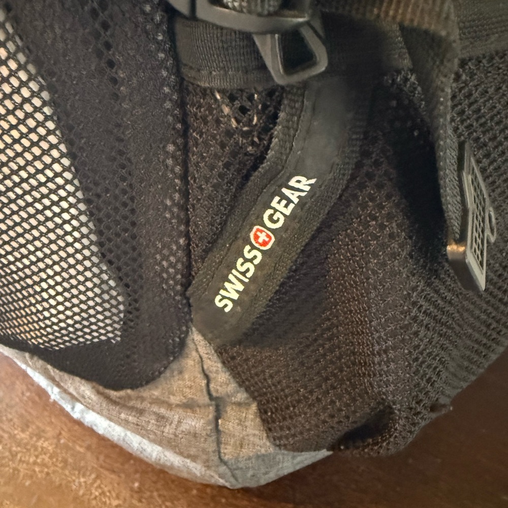 SwissGear Charcoal and Black Men's Backpack plastic is still on some metal - Picture 5 of 9